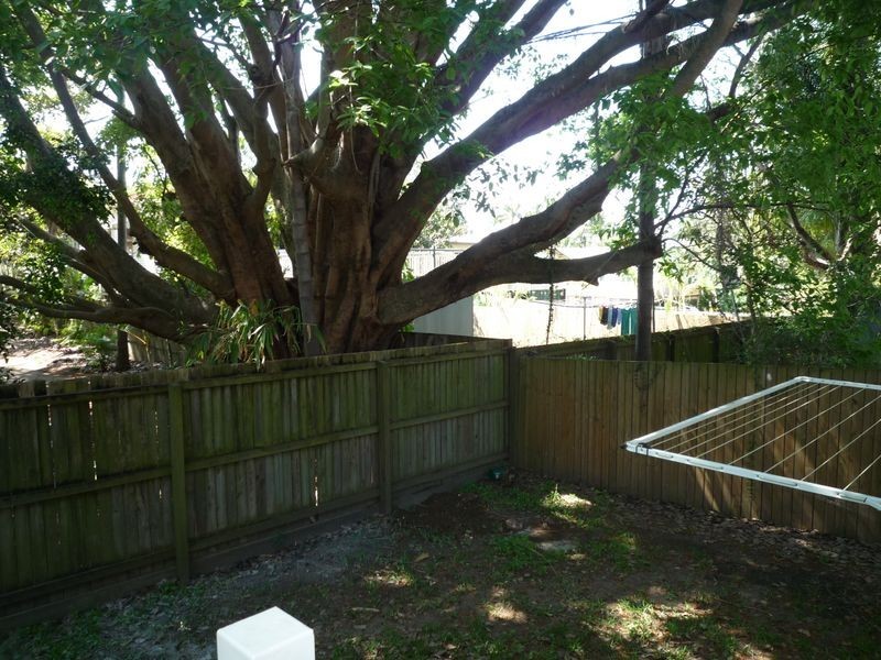 1/284 Wynnum Road, Norman Park QLD 4170