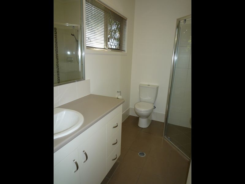 1/284 Wynnum Road, Norman Park QLD 4170