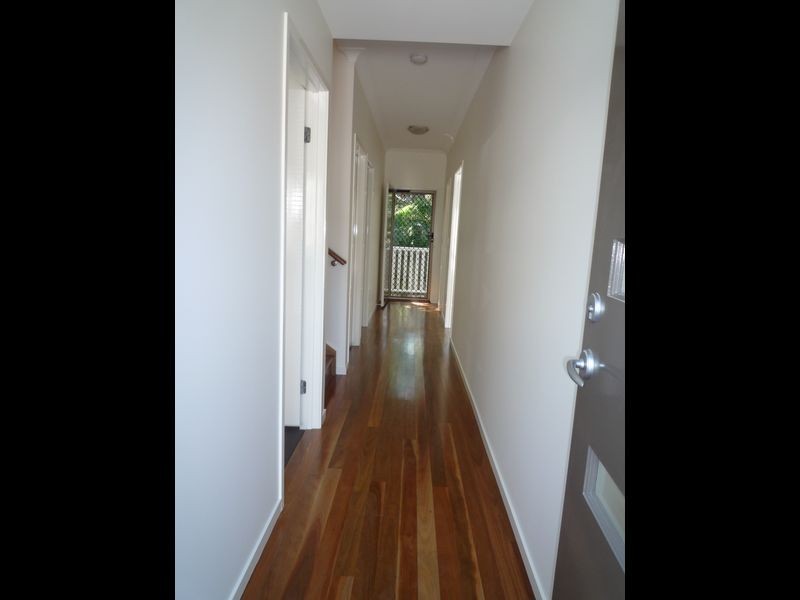 1/284 Wynnum Road, Norman Park QLD 4170