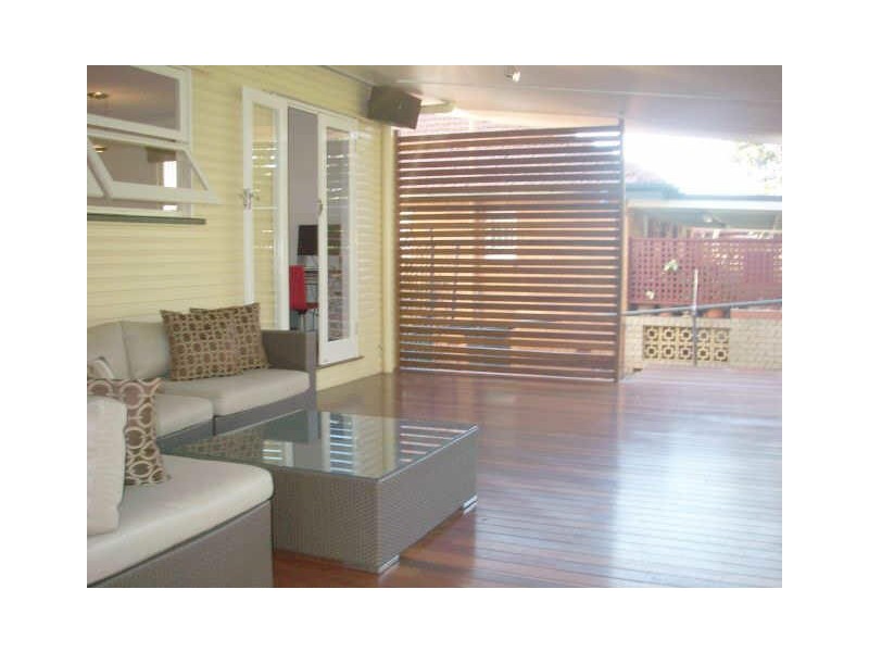 14 Oberon Street, Morningside QLD 4170