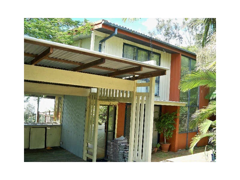 19 Pollock Street, Balmoral QLD 4171