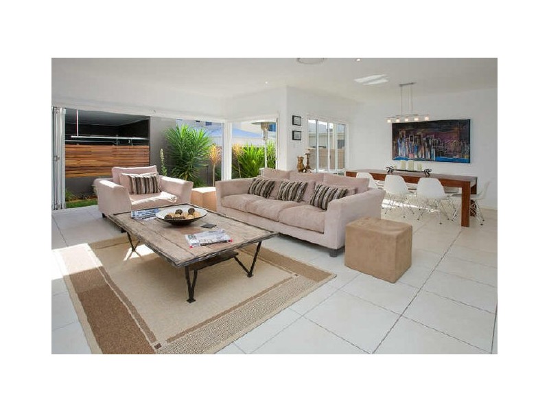 110 Love Street, Bulimba QLD 4171
