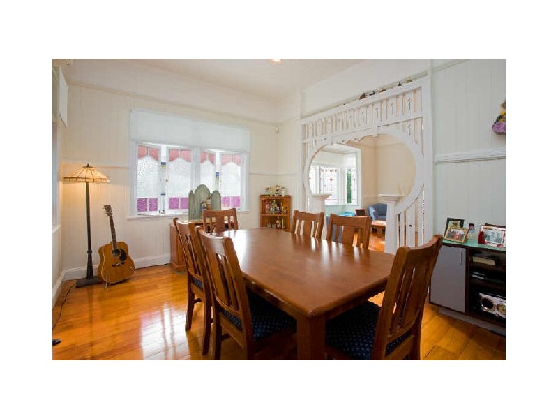 104 Elliot Street, Hawthorne QLD 4171