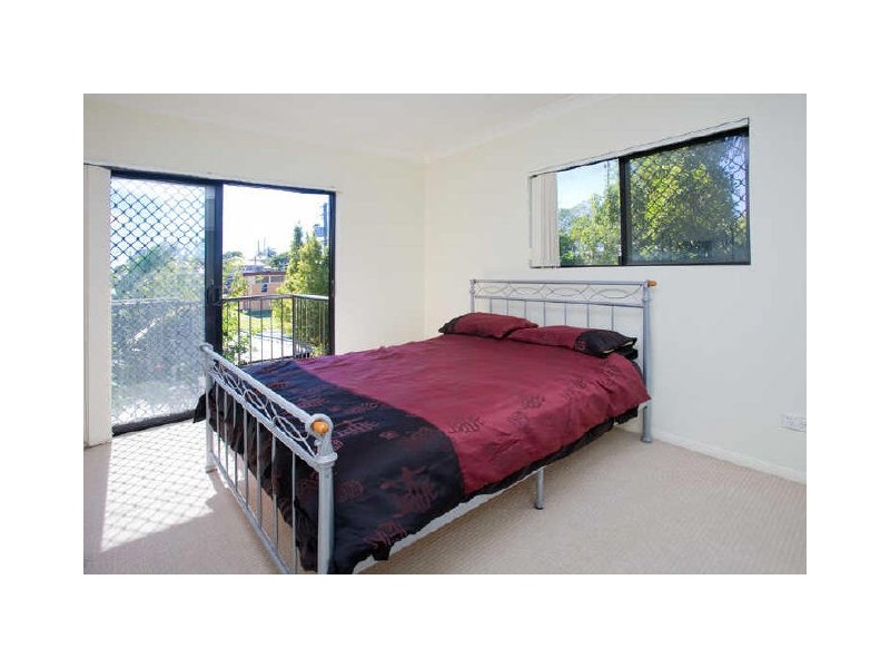 2/65 Lytton Road, Bulimba QLD 4171