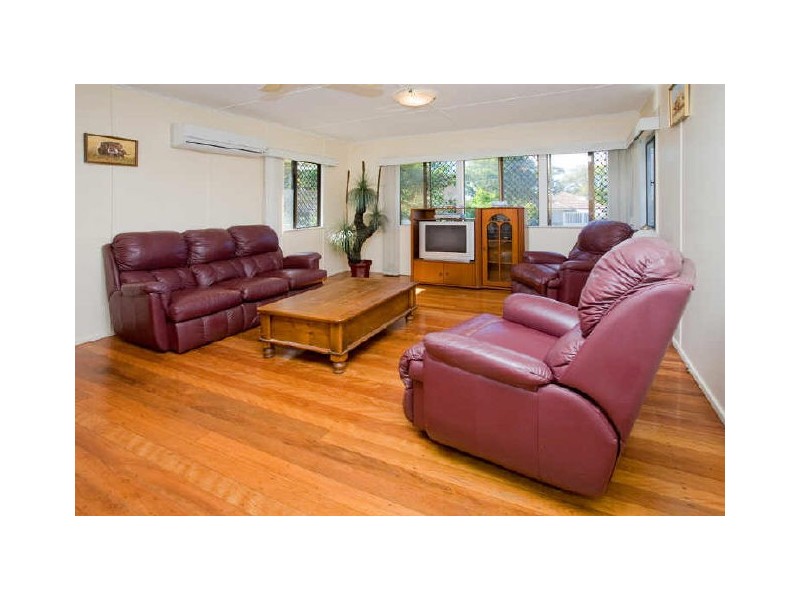 8 Meyrick Street, Cannon Hill QLD 4170