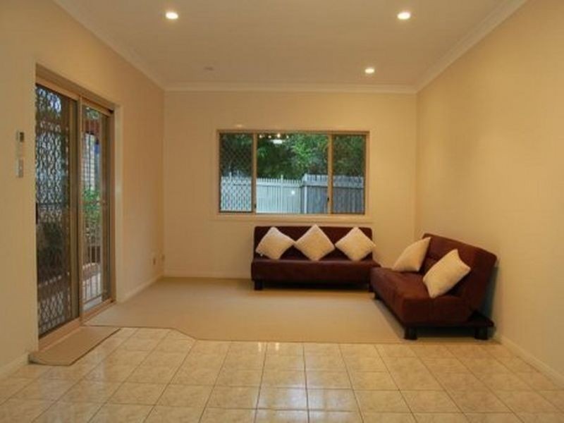 1/13 Grasspan Street, Zillmere QLD 4034