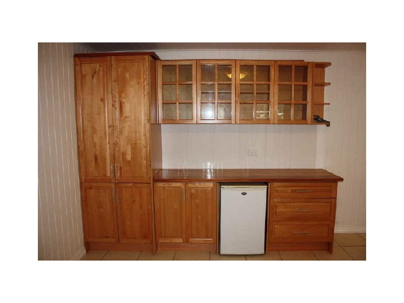 4 Waite Street, Norman Park QLD 4170