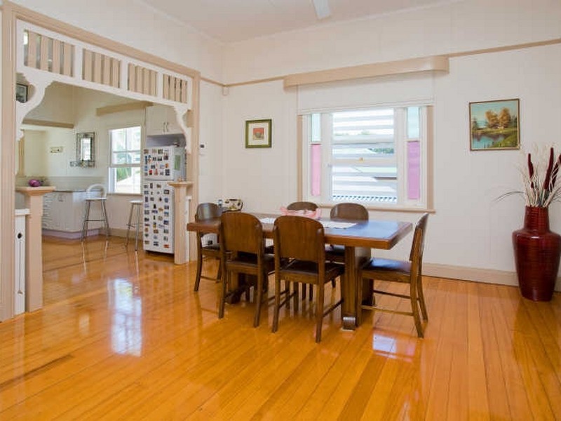 8 Aster Street, Cannon Hill QLD 4170