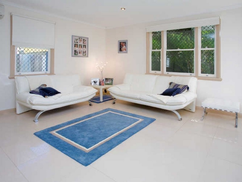 8 Aster Street, Cannon Hill QLD 4170