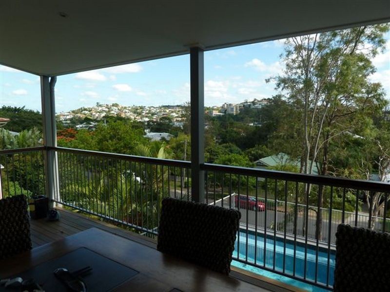 40 Shakespeare Street, Bulimba QLD 4171