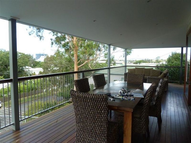 40 Shakespeare Street, Bulimba QLD 4171