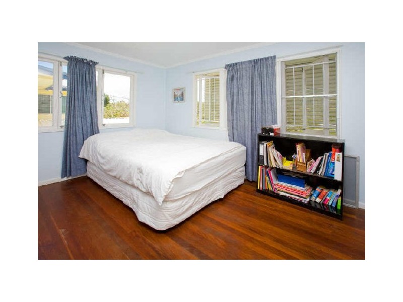 6 Oberon Street, Morningside QLD 4170