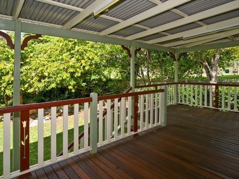 88 Stanton Road, Cannon Hill QLD 4170