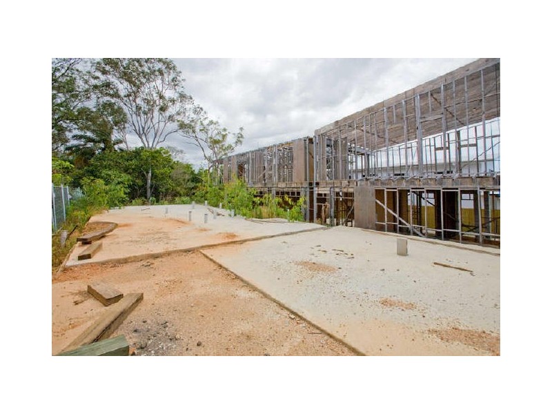 30 & 30a Taylor Street, Balmoral QLD 4171