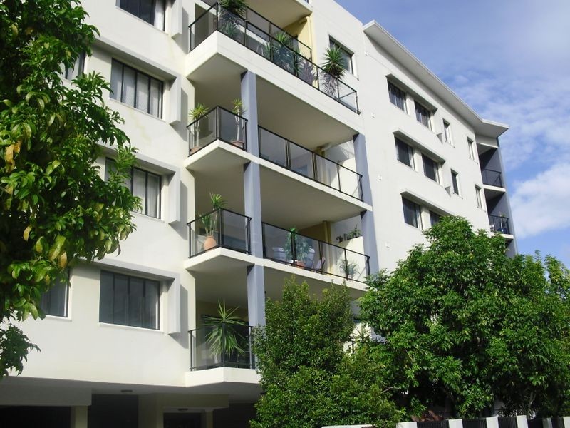 4/11 Dix Street, Redcliffe QLD 4020