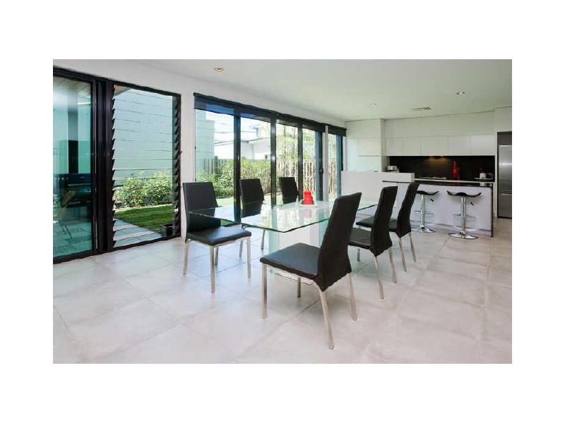 47 Shore Crescent, Bulimba QLD 4171