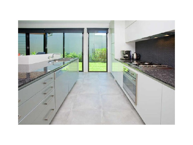 47 Shore Crescent, Bulimba QLD 4171