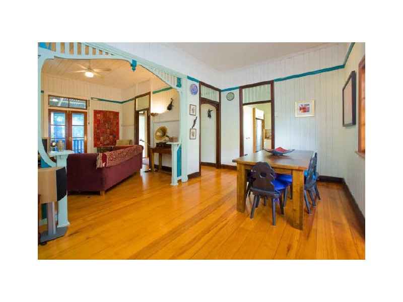 51 Moore Street, Morningside QLD 4170