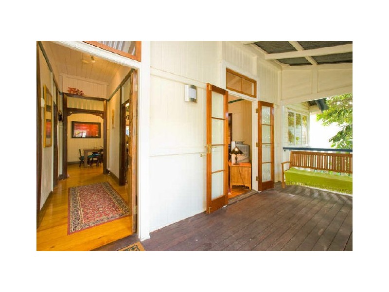 51 Moore Street, Morningside QLD 4170