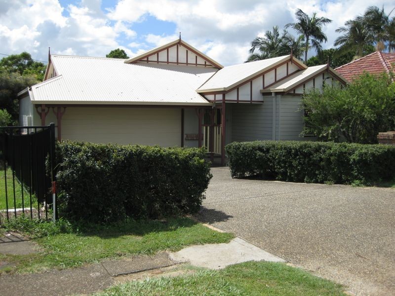 37 Yuletide Street, Holland Park QLD 4121
