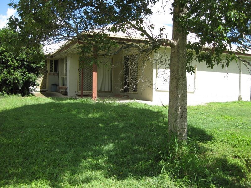 37 Yuletide Street, Holland Park QLD 4121