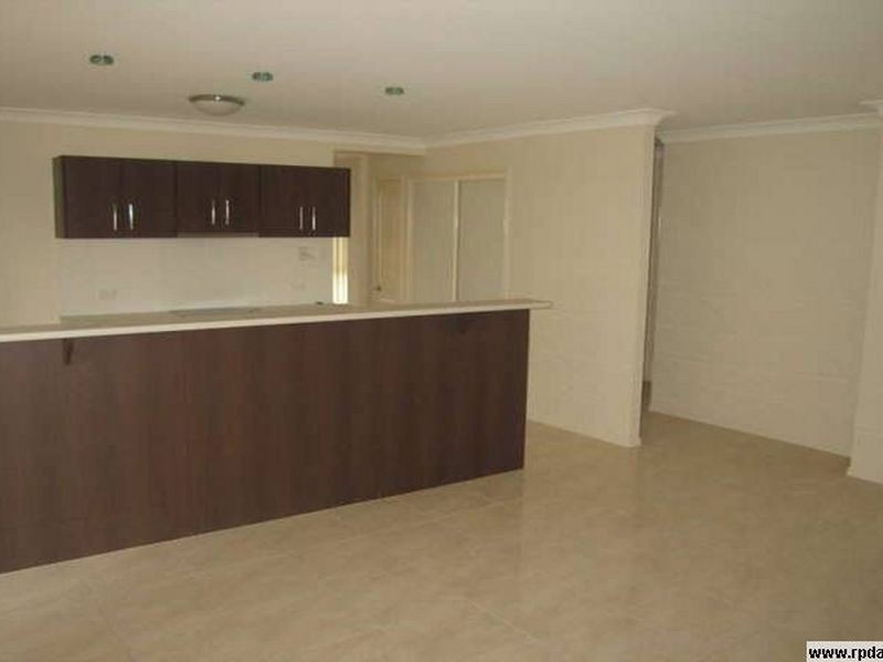 3 Hayes Street, Wakerley QLD 4154