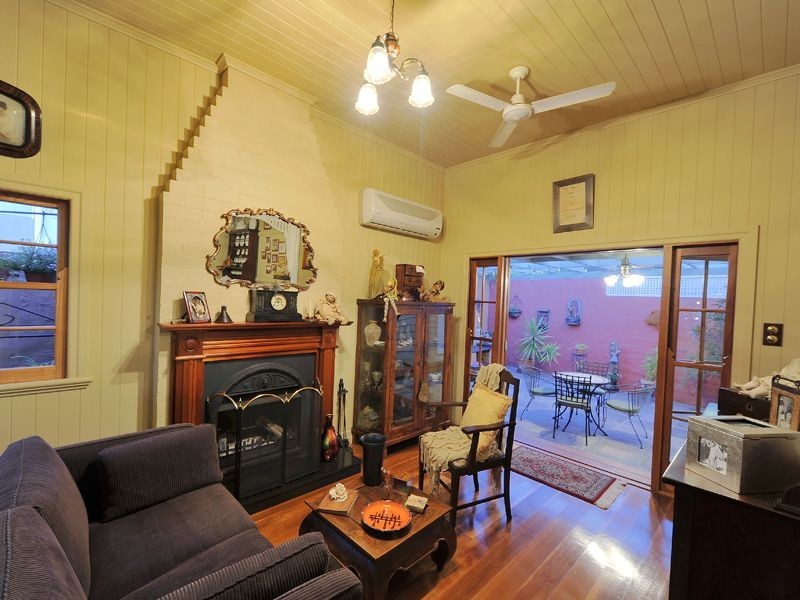 29 Barton Parade, Balmoral QLD 4171