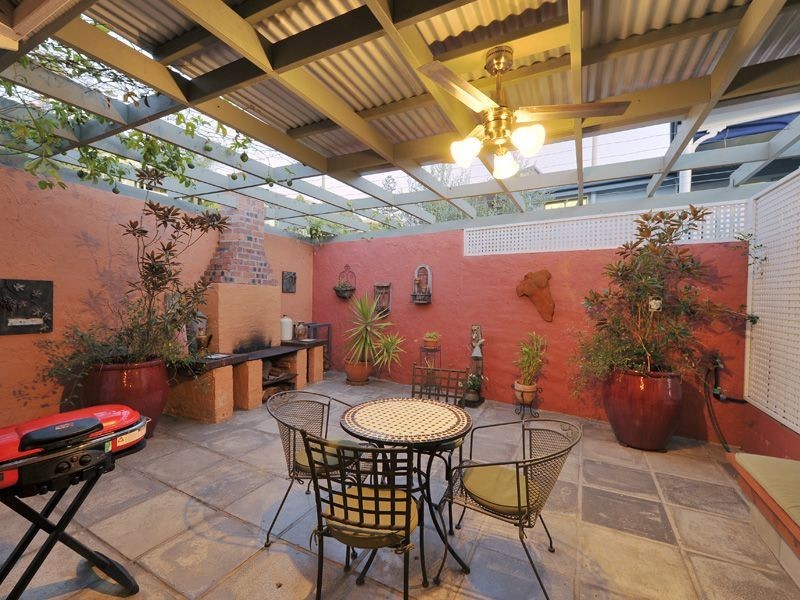 29 Barton Parade, Balmoral QLD 4171