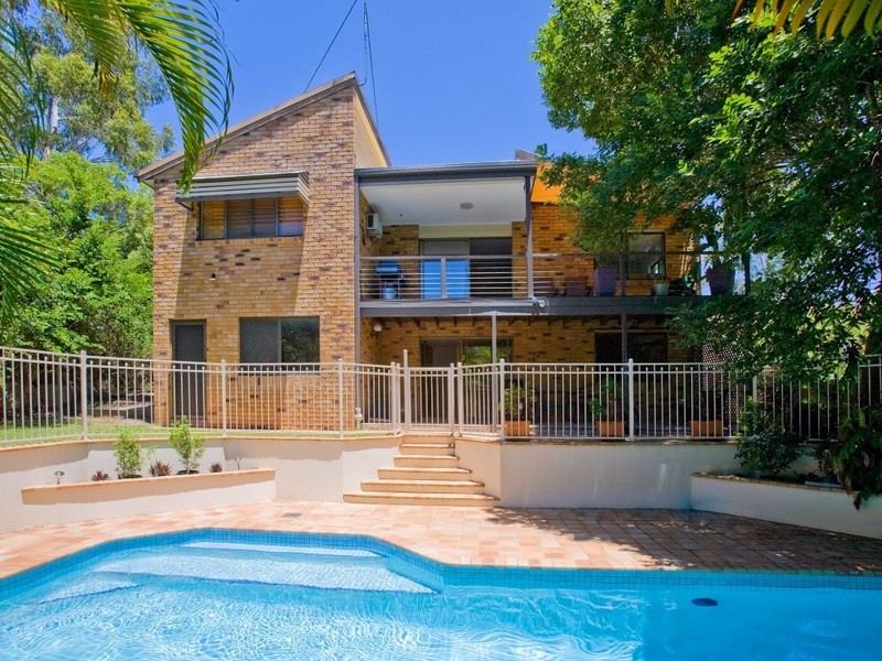 9 Wallara Street, Balmoral QLD 4171