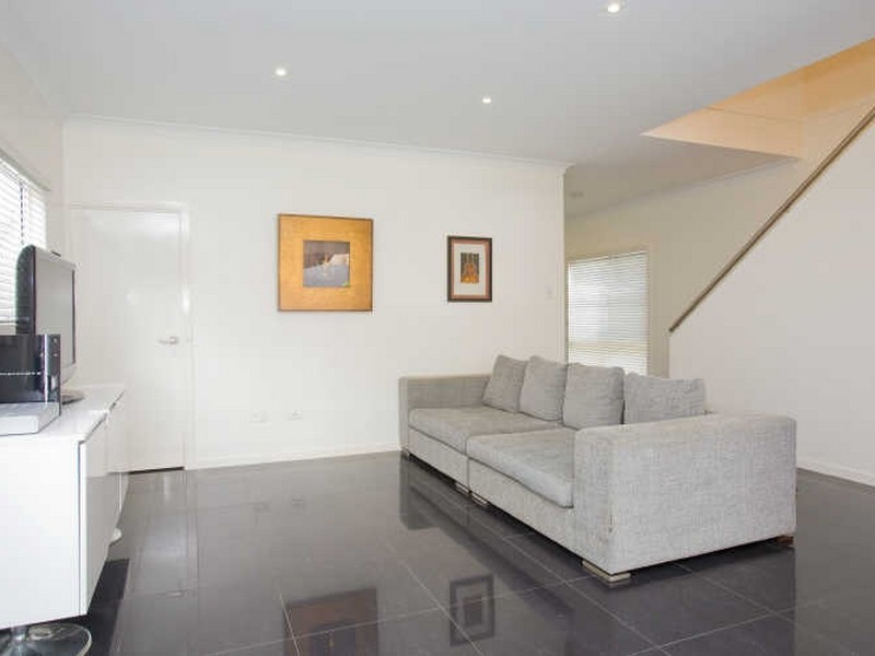 80 Nordenfeldt Street, Cannon Hill QLD 4170