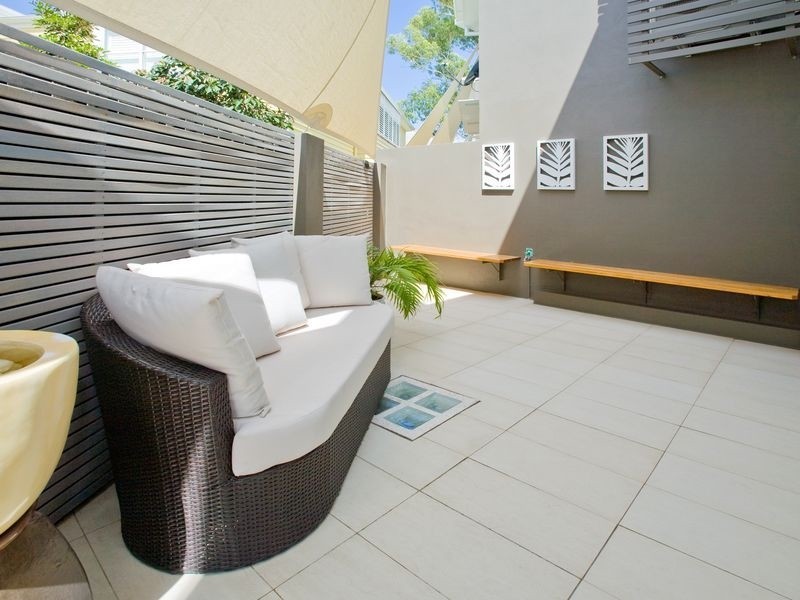 2/25 Princess Street, Bulimba QLD 4171