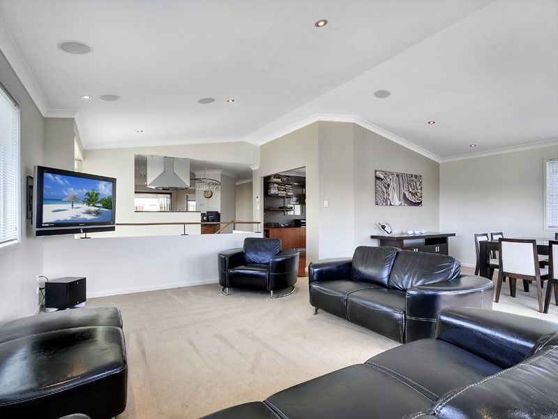 52 McConnell Street, Bulimba QLD 4171