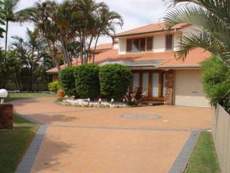 35 Calloway Place, Manly West QLD 4179
