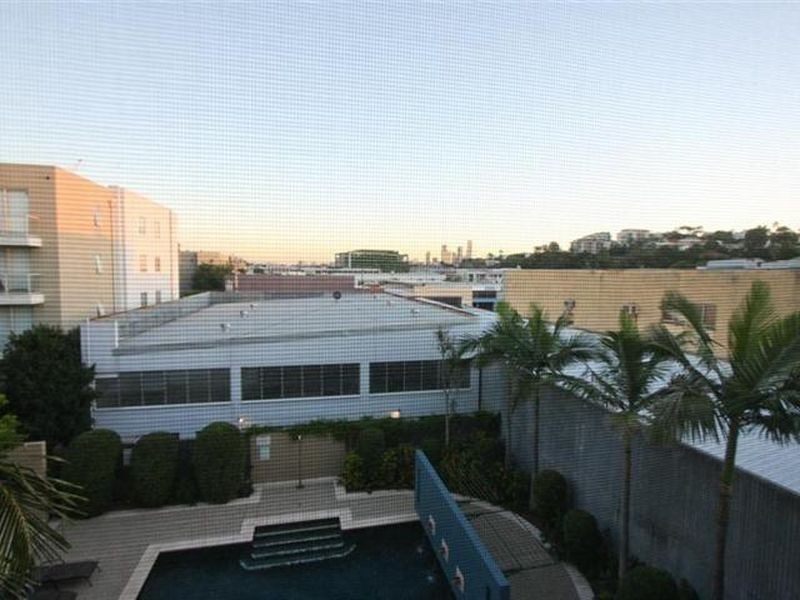 43/52-62 Newstead Terrace, Newstead QLD 4006