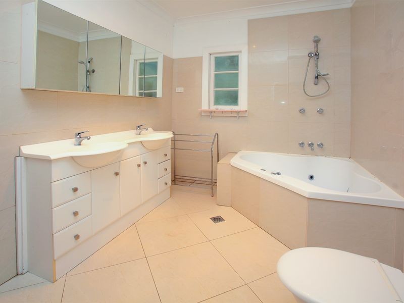 376 Hawthorne Road, Hawthorne QLD 4171