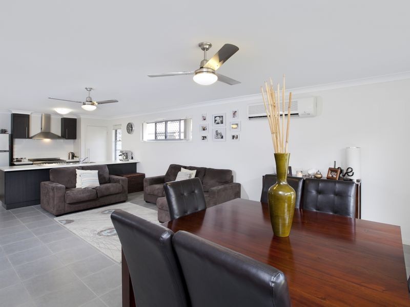 18 Rymera Crescent, Gumdale QLD 4154