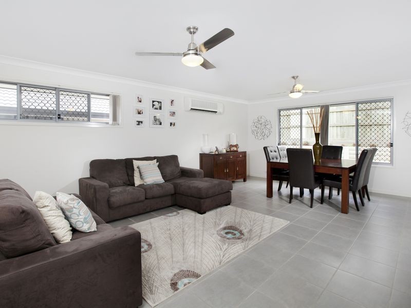 18 Rymera Crescent, Gumdale QLD 4154