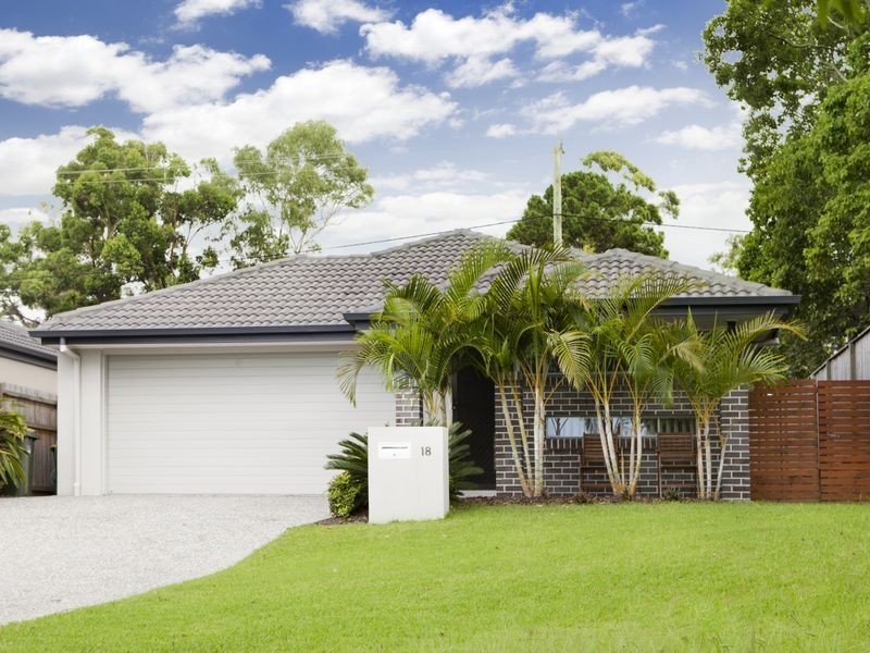 18 Rymera Crescent, Gumdale QLD 4154