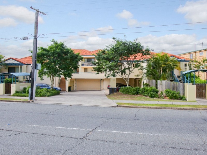 12/262 Cavendish Road, Coorparoo QLD 4151