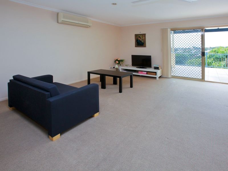 12/262 Cavendish Road, Coorparoo QLD 4151