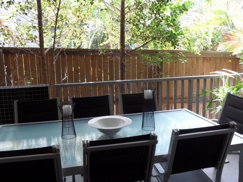 2/47 Addison Avenue, Bulimba QLD 4171