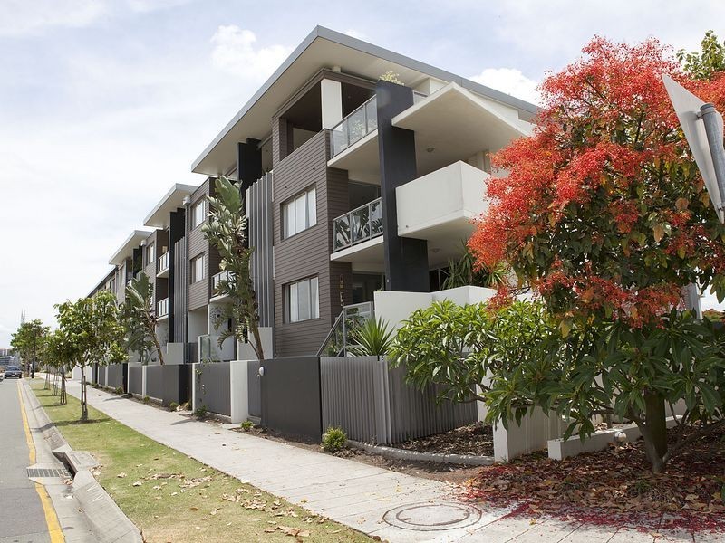 2/47 Addison Avenue, Bulimba QLD 4171