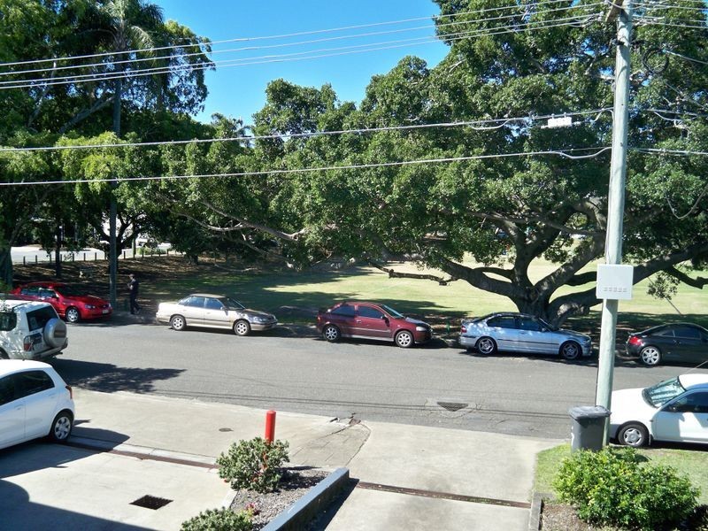 7 Godwin Street, Bulimba QLD 4171