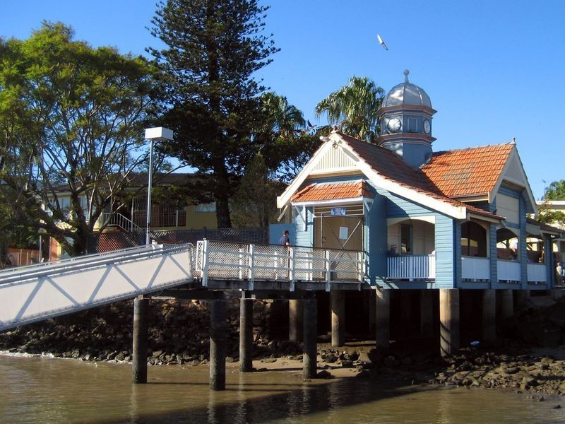 12 Walter Street, Bulimba QLD 4171