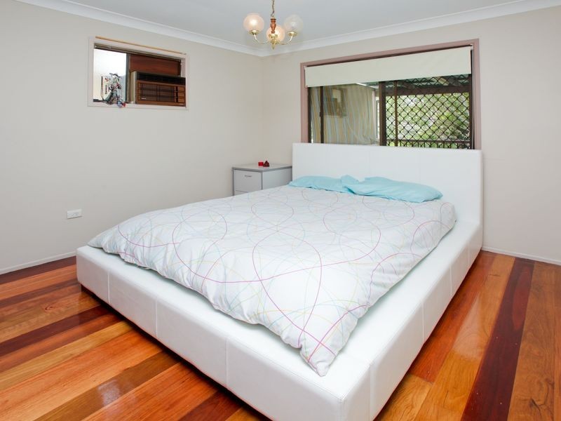 327 Riding Road, Balmoral QLD 4171