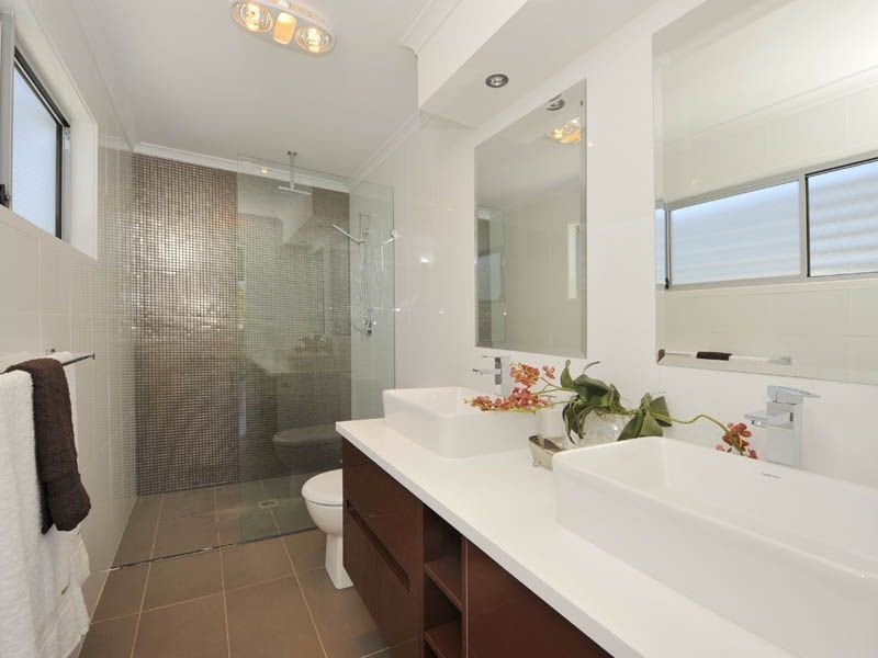 12 Marie Street, Balmoral QLD 4171