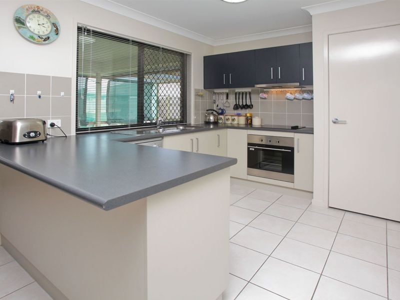 7 Ashmore Close, Marsden QLD 4132