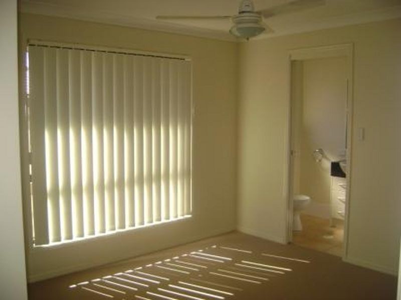 8 Bishop Court, Lawnton QLD 4501