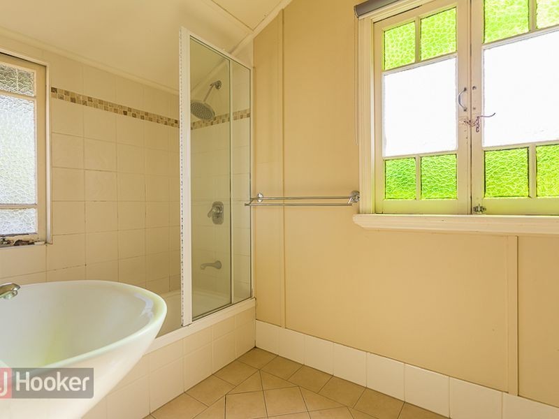 144 Hawthorne Road, Hawthorne QLD 4171