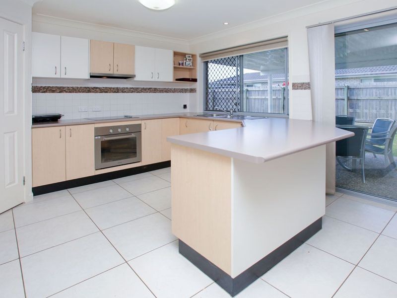 11 Rasmussen Avenue, Marsden QLD 4132